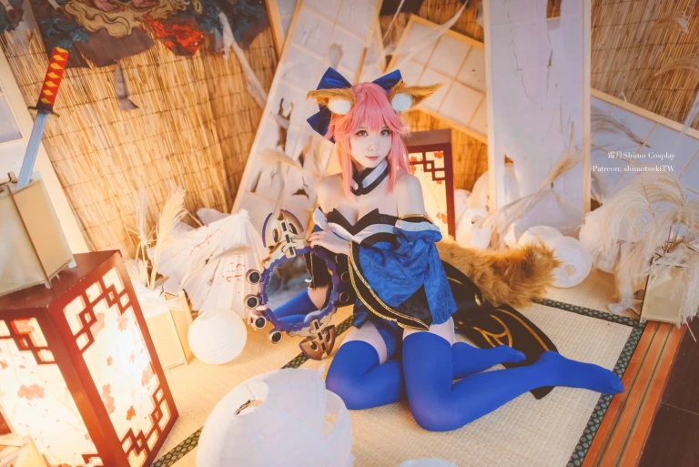 霜月shimo《玉藻前》主题写真：15张全套美图