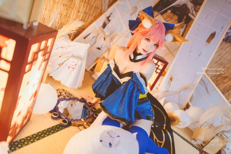 霜月shimo《玉藻前》主题写真：15张全套美图