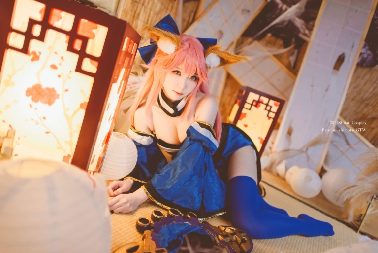 霜月shimo《玉藻前》主题写真：15张全套美图