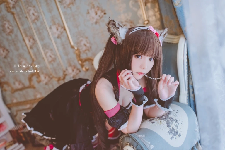 霜月shimo《巧克力》主题写真：16张全套美图