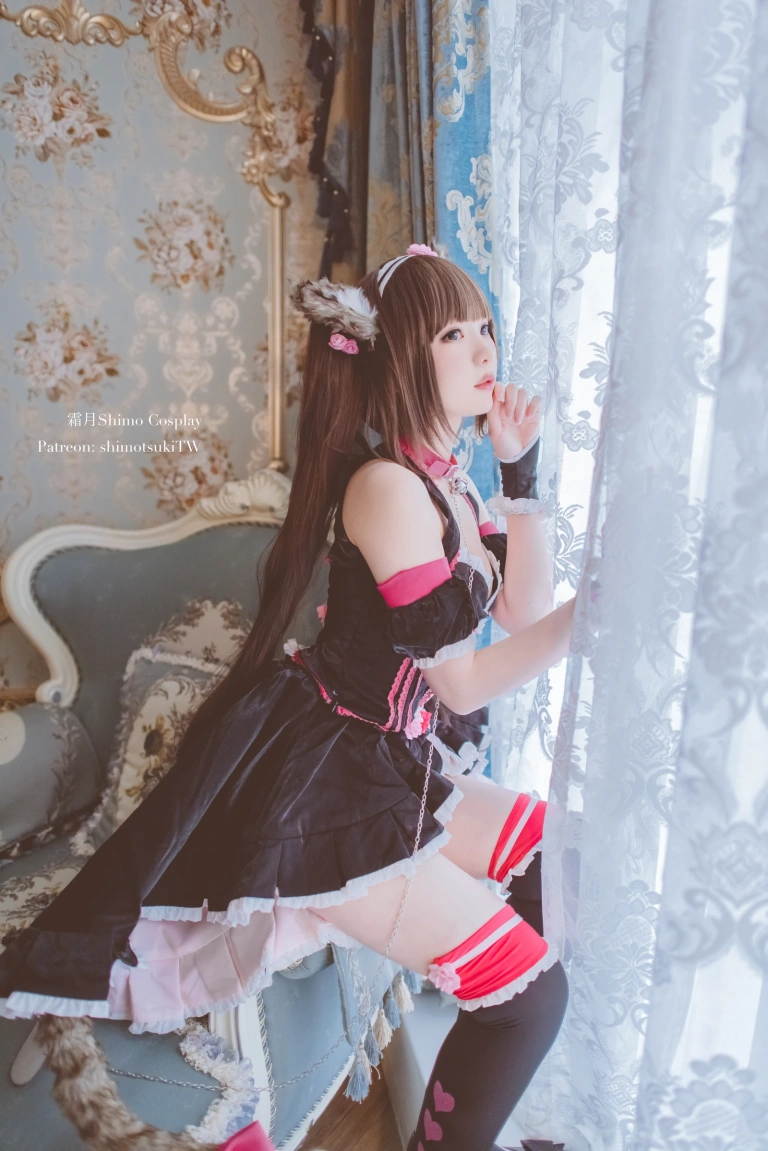 霜月shimo《巧克力》主题写真：16张全套美图