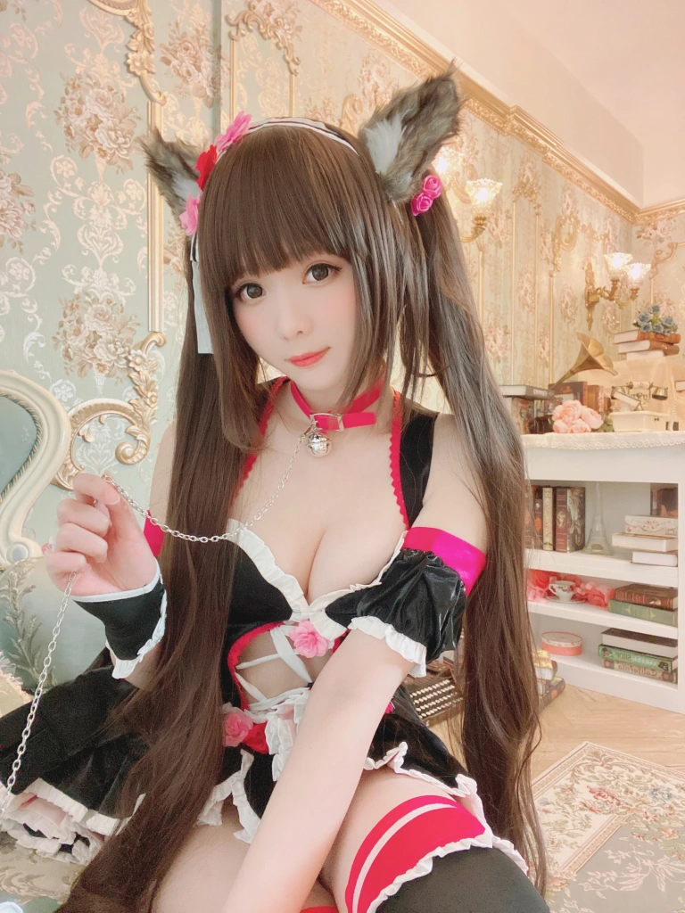 霜月shimo《巧克力》主题写真：16张全套美图