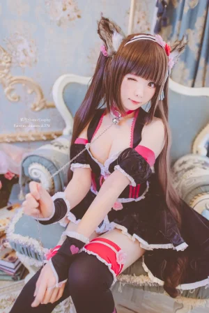 霜月shimo《巧克力》主题写真：16张全套美图