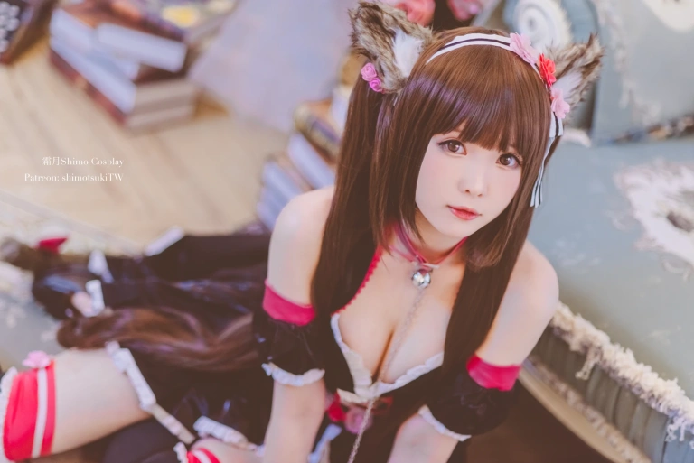 霜月shimo《巧克力》主题写真：16张全套美图