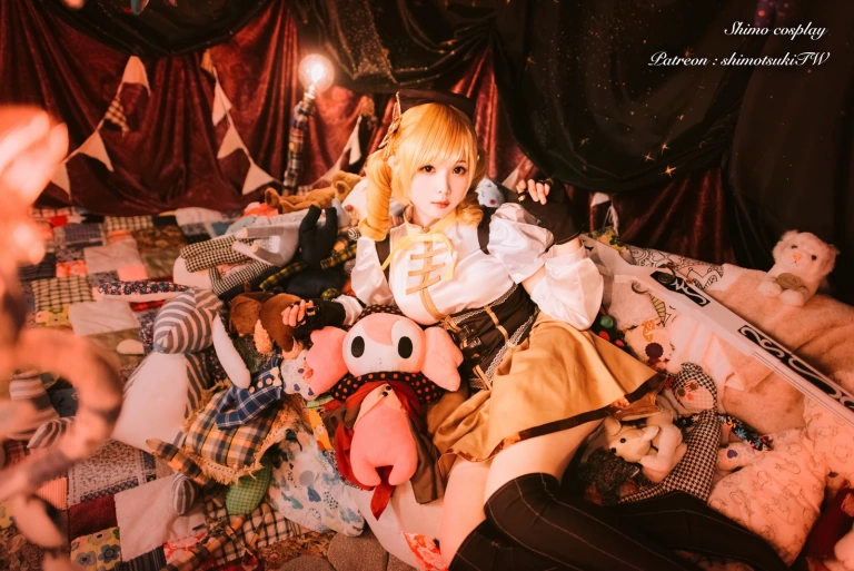 霜月shimo《巴麻美》主题写真：18张全套美图