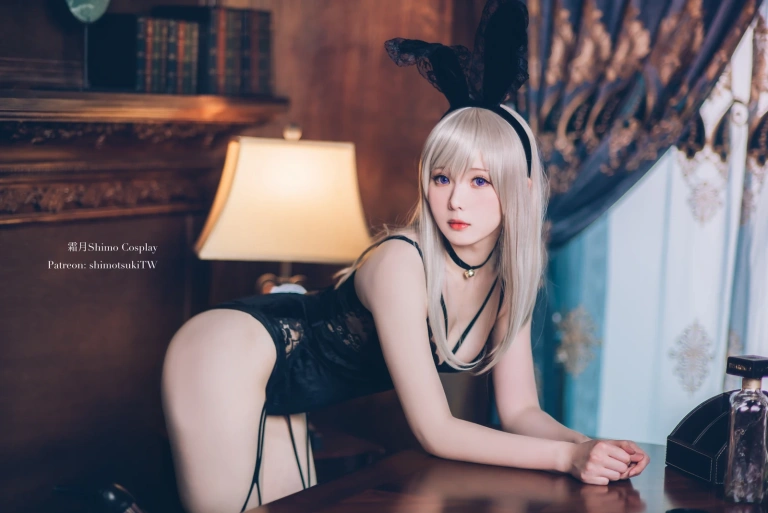 霜月shimo《兔耳狼 私服》主题写真：14张全套美图