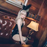 霜月shimo《兔耳狼 私服》主题写真：14张全套美图