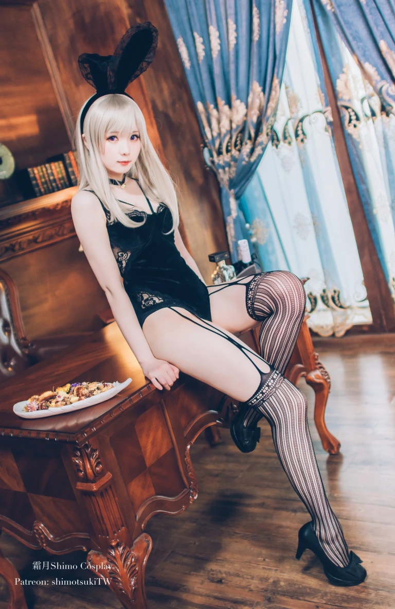 霜月shimo《兔耳狼 私服》主题写真：14张全套美图