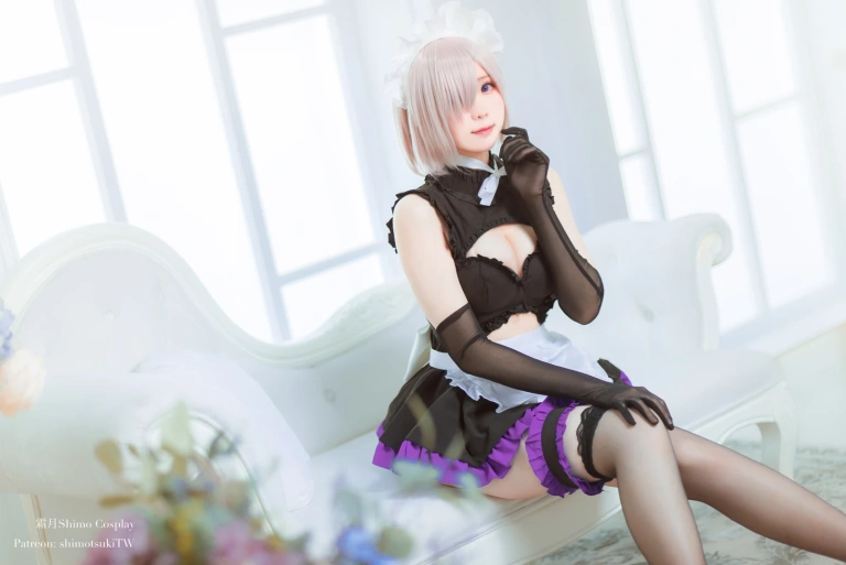 霜月shimo《玛修女仆》主题写真：14张全套美图