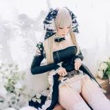 霜月shimo《可畏》主题写真：19张全套美图
