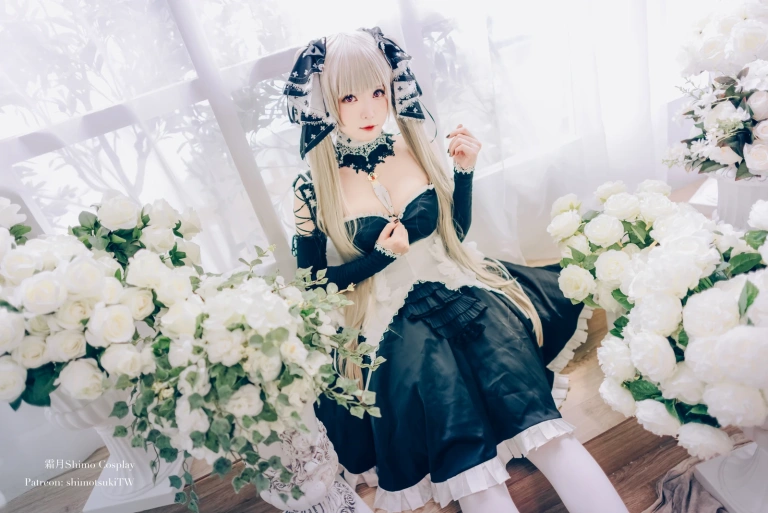 霜月shimo《可畏》主题写真：19张全套美图