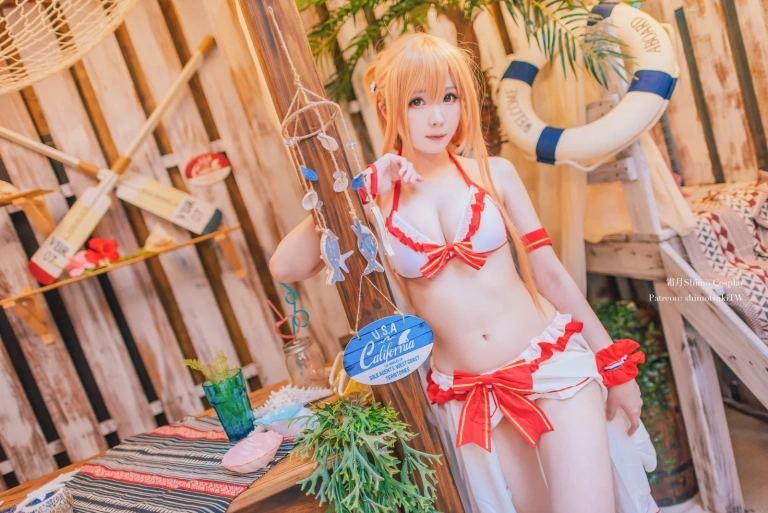 霜月shimo《Asuna泳装》主题写真：20张全套美图