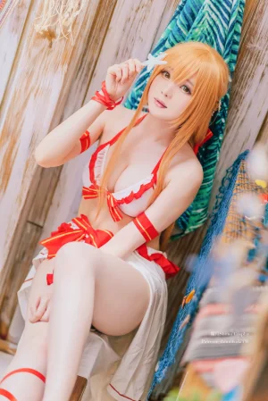 霜月shimo《Asuna泳装》主题写真：20张全套美图
