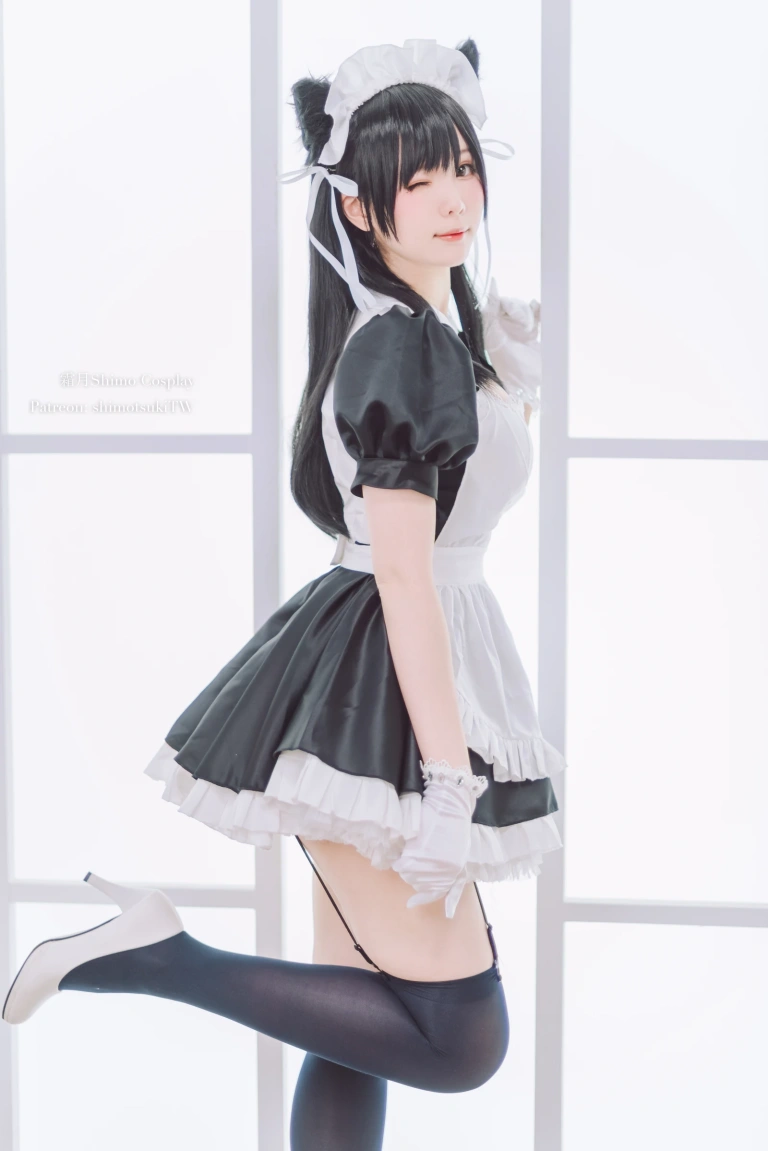 霜月shimo《爱宕女仆》主题写真：16张全套美图，含2个视频