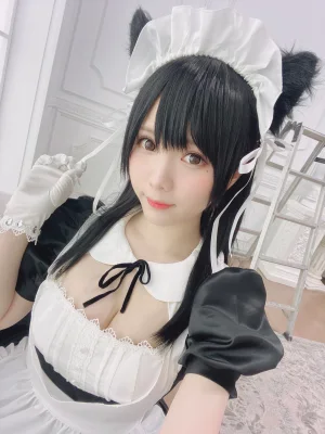 霜月shimo《爱宕女仆》主题写真：16张全套美图，含2个视频