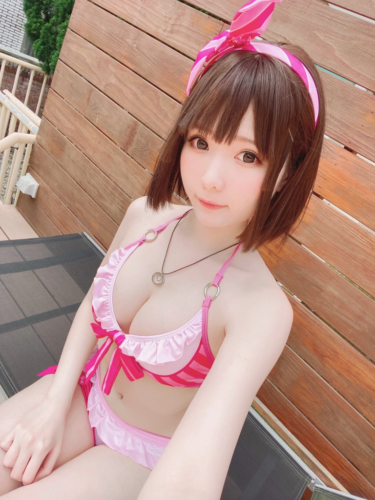 霜月shimo《加藤惠泳衣》主题写真：19张全套美图