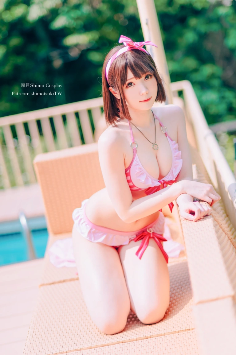 霜月shimo《加藤惠泳衣》主题写真：19张全套美图