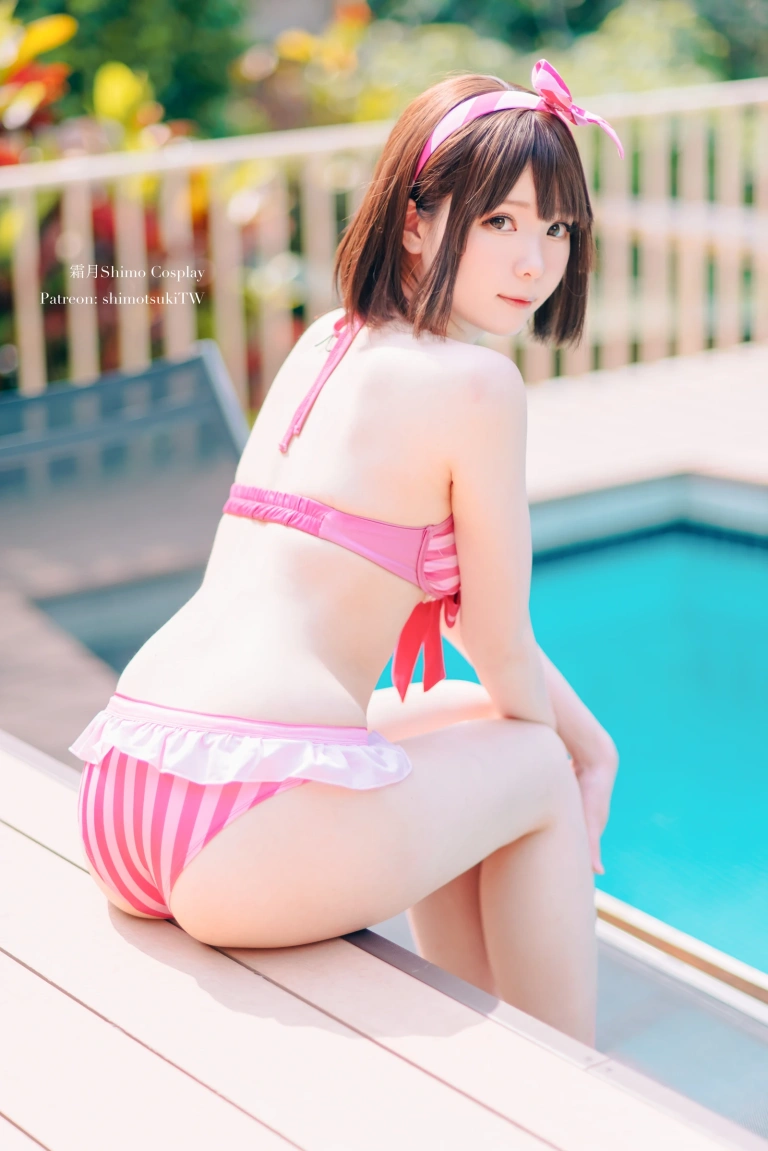 霜月shimo《加藤惠泳衣》主题写真：19张全套美图