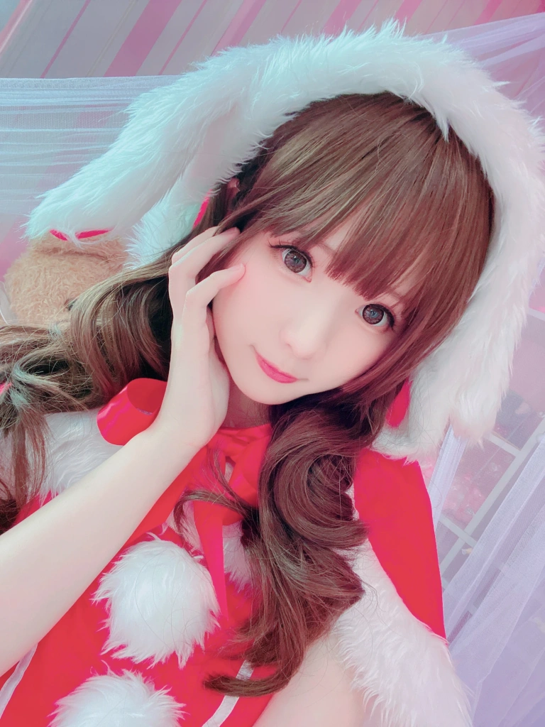 霜月shimo《兔子圣诞节》主题写真：12张全套美图
