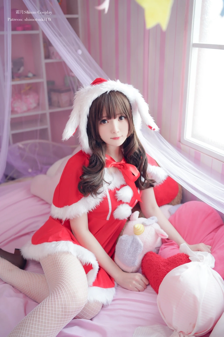霜月shimo《兔子圣诞节》主题写真：12张全套美图