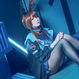 霜月shimo《明日方舟 阿米娅》主题写真：18张全套美图