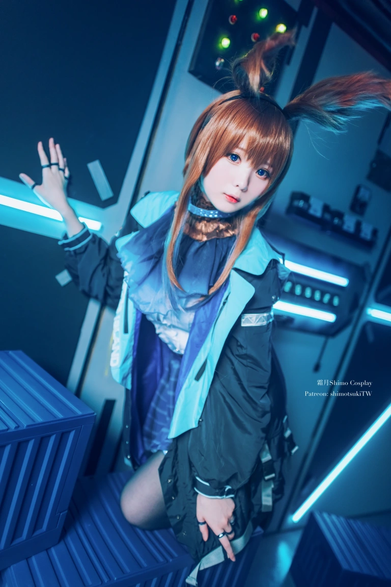 霜月shimo《明日方舟 阿米娅》主题写真：18张全套美图