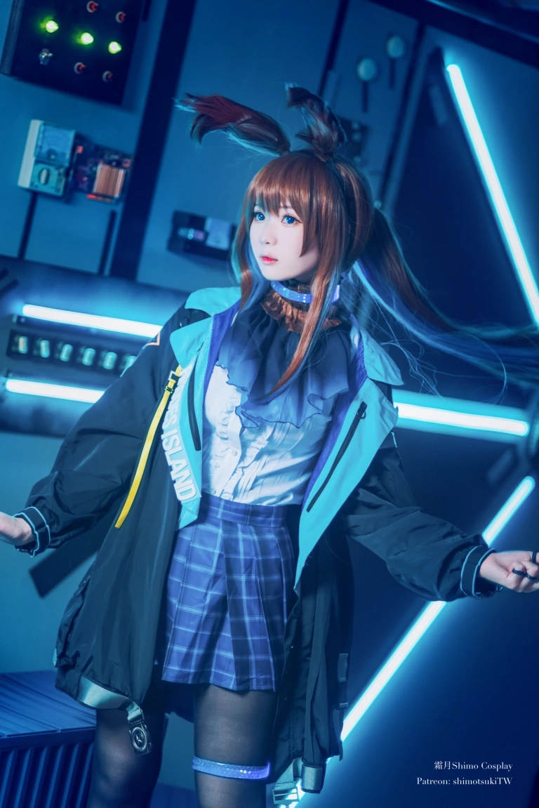 霜月shimo《明日方舟 阿米娅》主题写真：18张全套美图