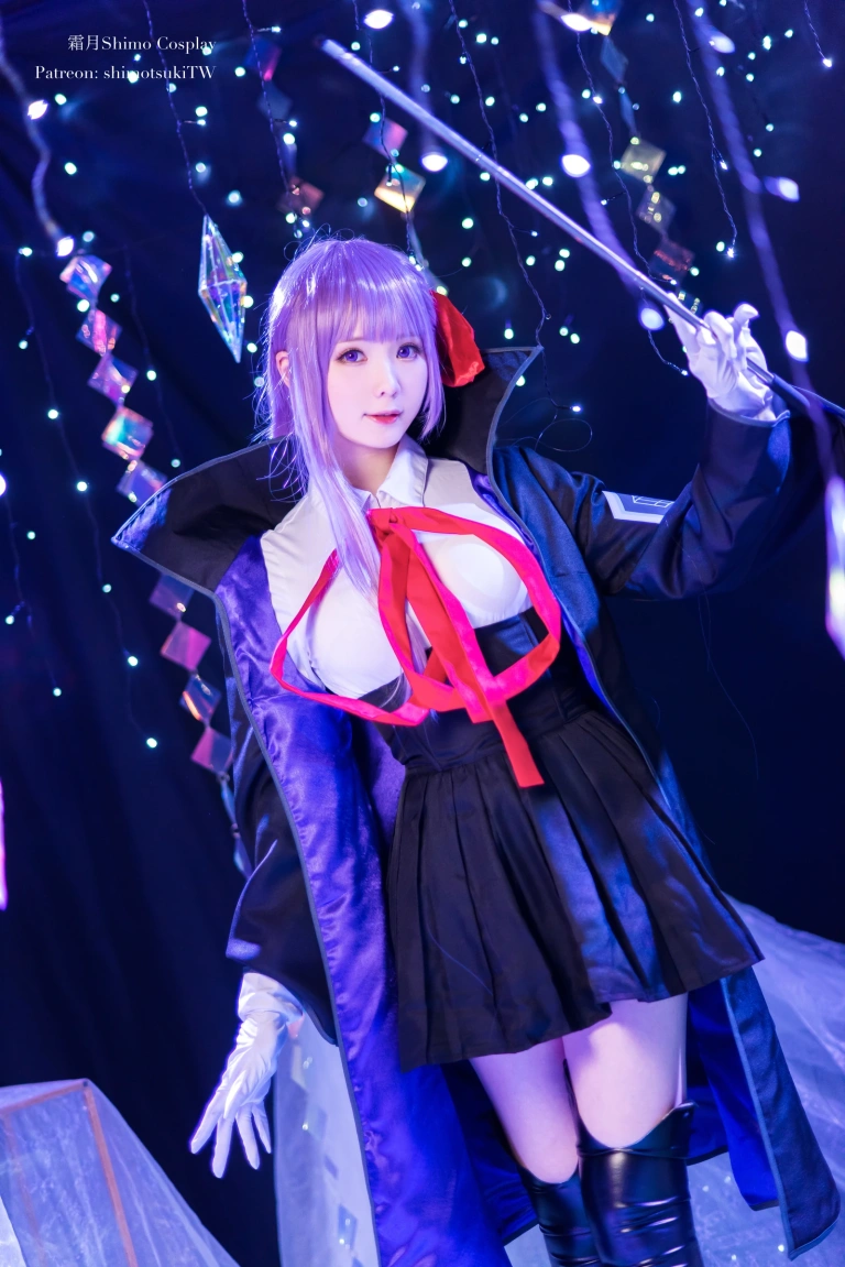 霜月shimo《BB》主题写真：14张全套美图