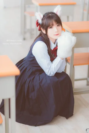 霜月shimo《JK》主题写真：17张全套美图
