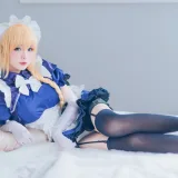 霜月shimo《贞德》主题写真：15张全套美图