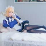 霜月shimo《贞德》主题写真：15张全套美图