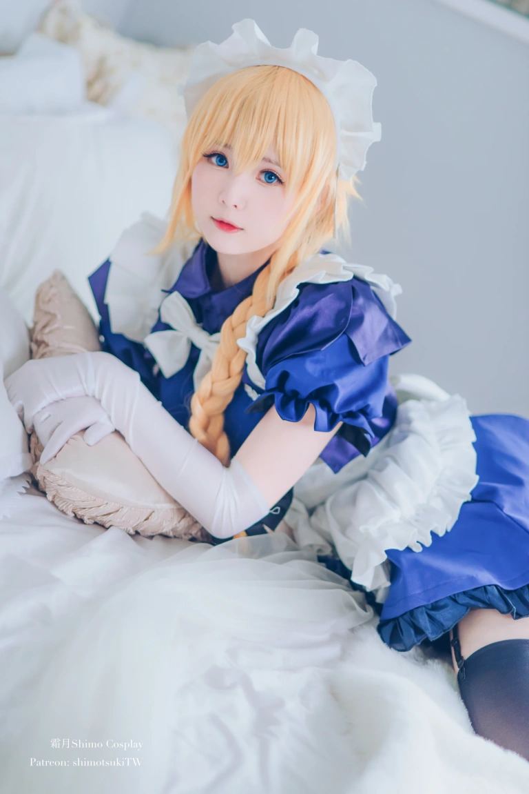霜月shimo《贞德》主题写真：15张全套美图