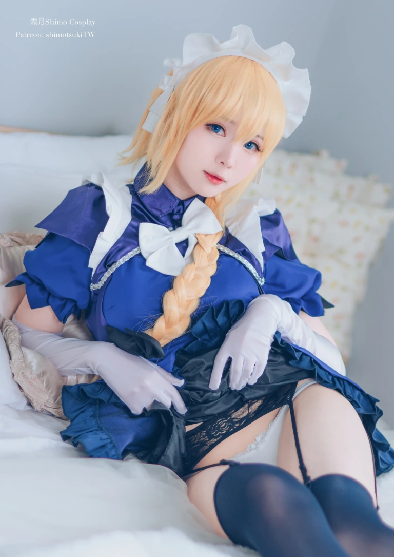 霜月shimo《贞德》主题写真：15张全套美图