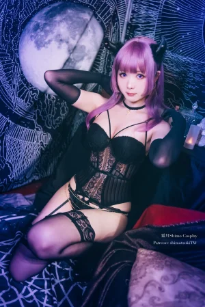 霜月shimo《内衣》主题写真：16张全套美图