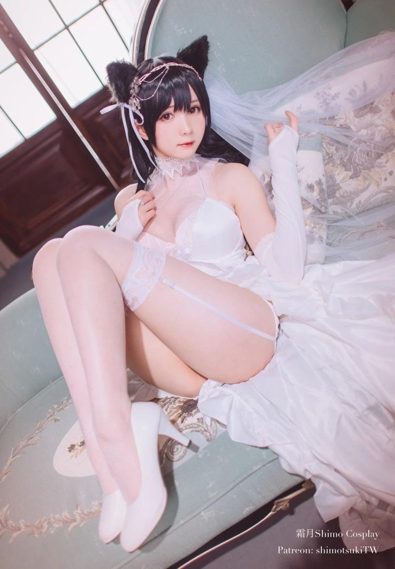 霜月shimo《爱宕》主题写真：21张全套美图