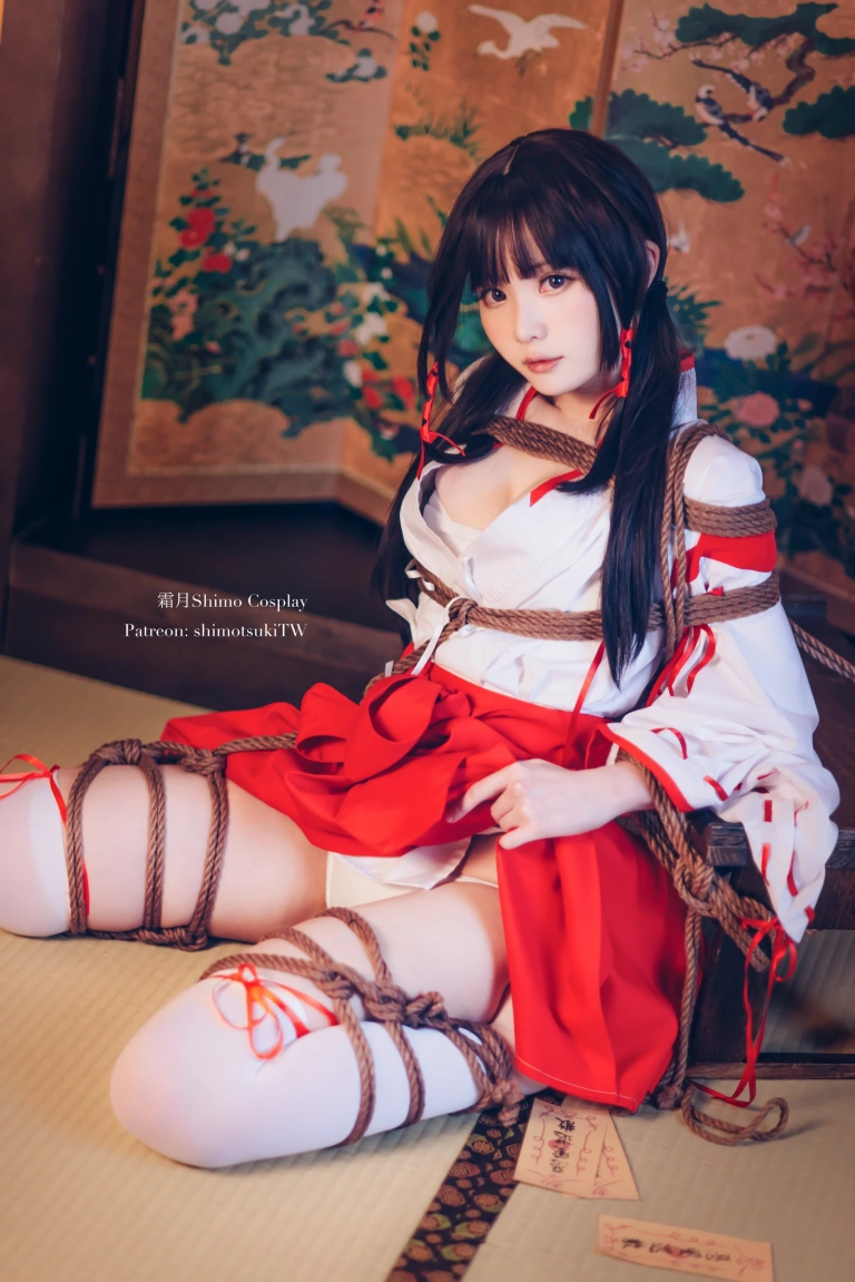 霜月shimo《巫女捆绑》主题写真：24张全套美图