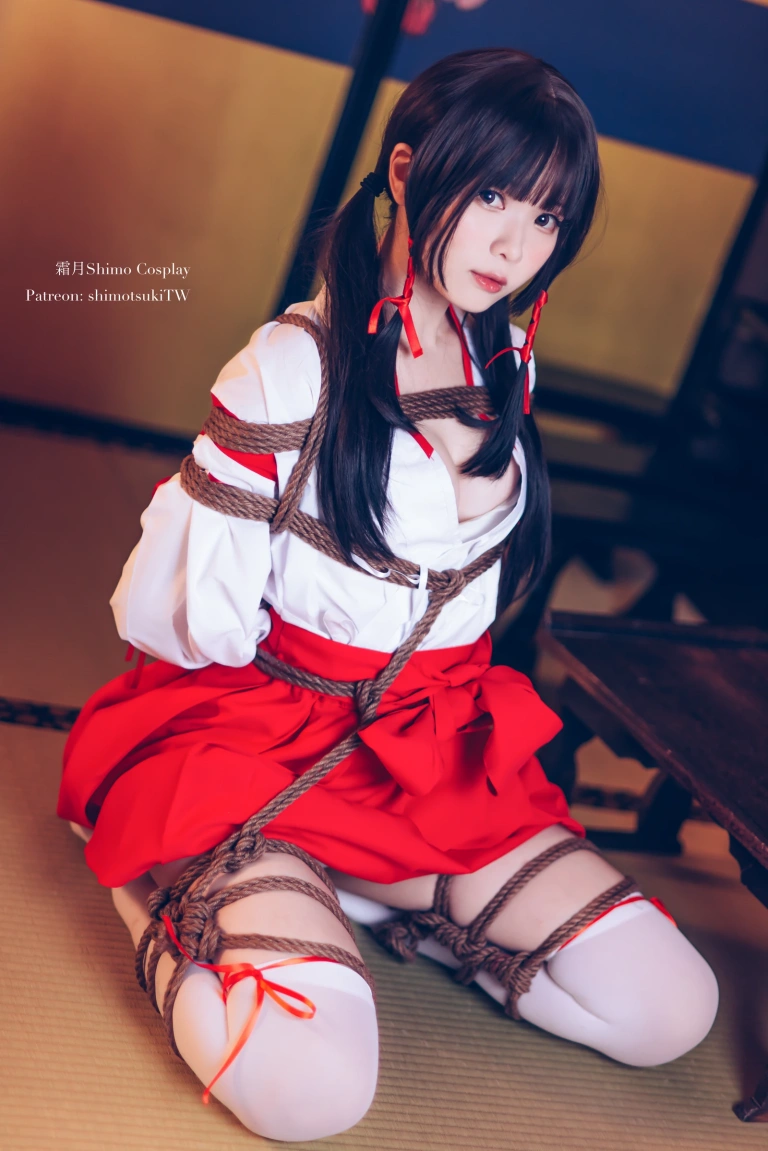 霜月shimo《巫女捆绑》主题写真：24张全套美图