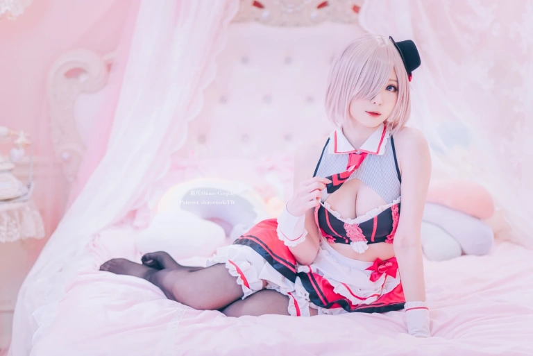 霜月shimo《July Bonus》主题写真：15张全套美图