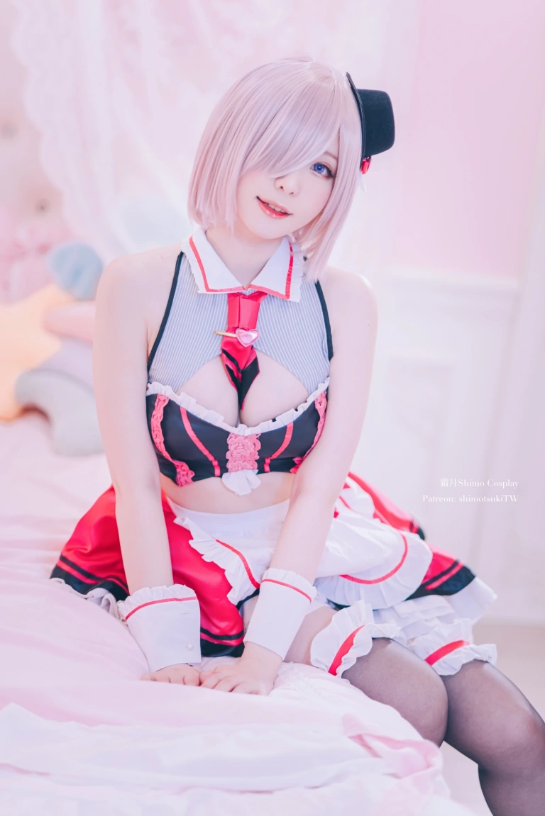 霜月shimo《July Bonus》主题写真：15张全套美图