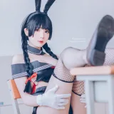 霜月shimo《卯月桃子 水手服兔女郎》主题写真：19张全套美图