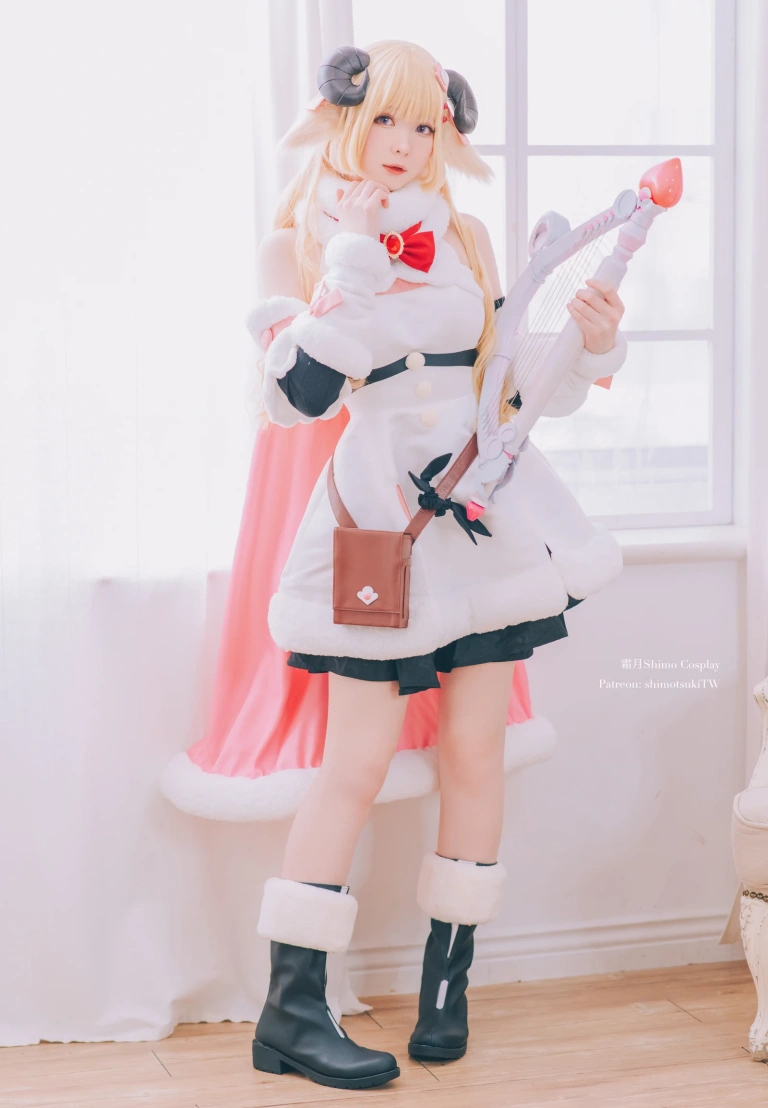 霜月shimo《Hololive 角卷綿芽》主题写真：13张全套美图