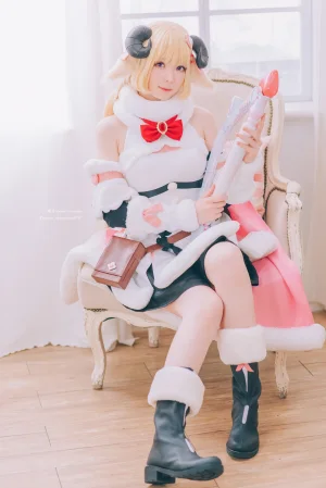 霜月shimo《Hololive 角卷綿芽》主题写真：13张全套美图