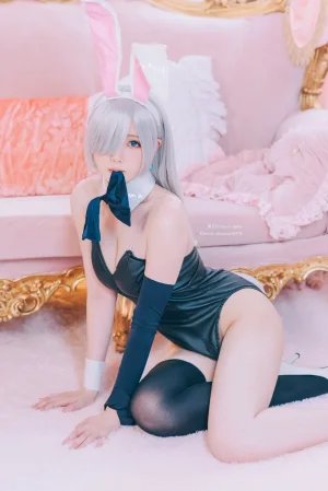 霜月shimo《七大罪 伊丽莎白 兔女郎》主题写真：16张全套美图