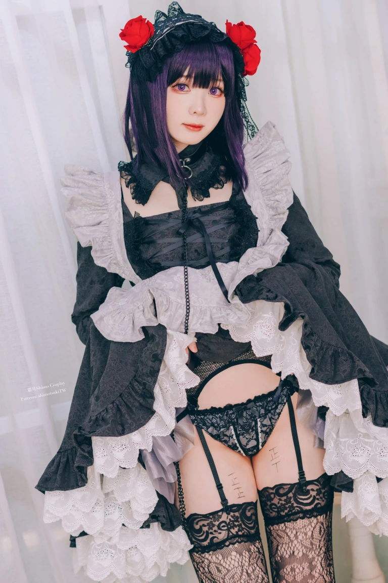 霜月shimo《黑江雫》主题写真：28张全套美图