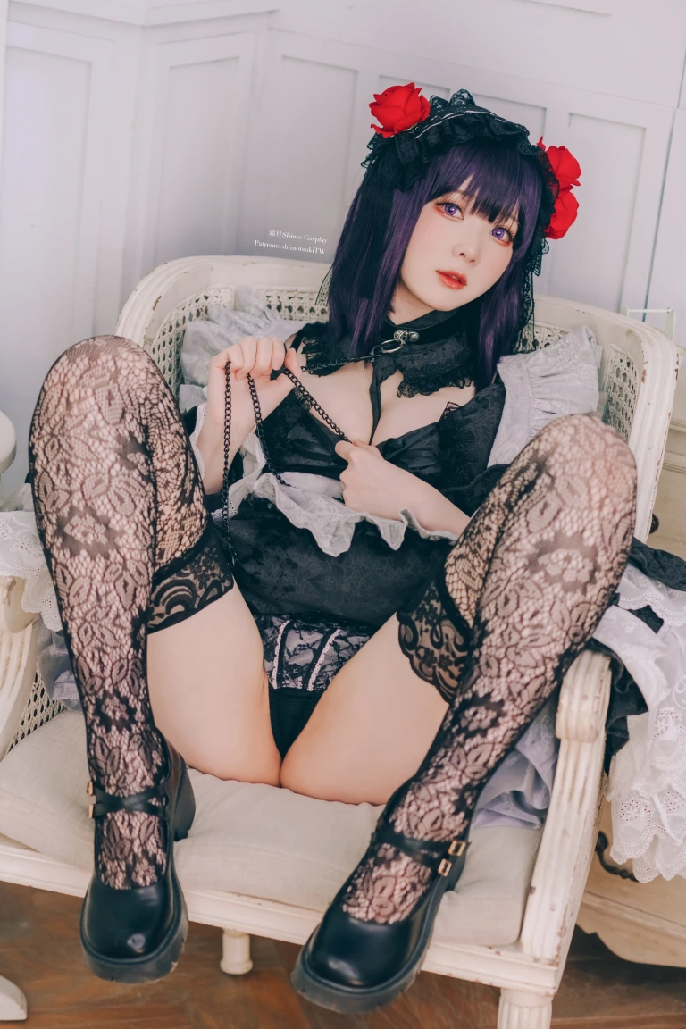 霜月shimo《黑江雫》主题写真：28张全套美图