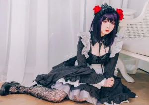 霜月shimo《黑江雫》主题写真：28张全套美图