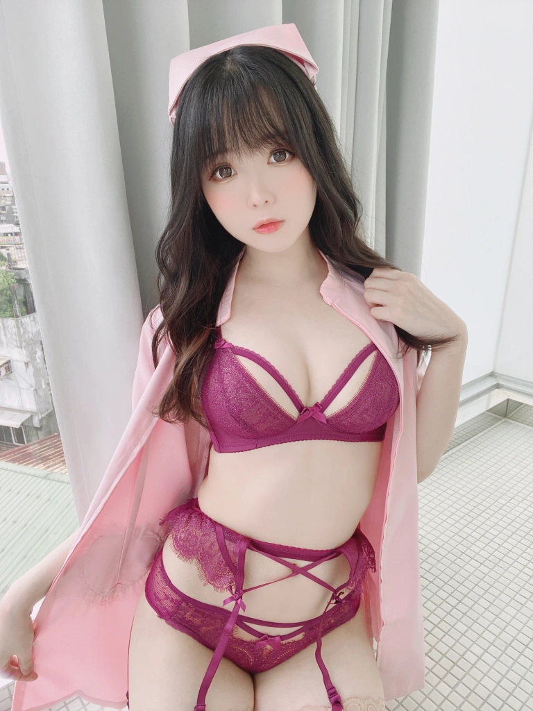 霜月shimo《Fantia 2021年11月会员合集（5期）》主题写真：71张全套美图