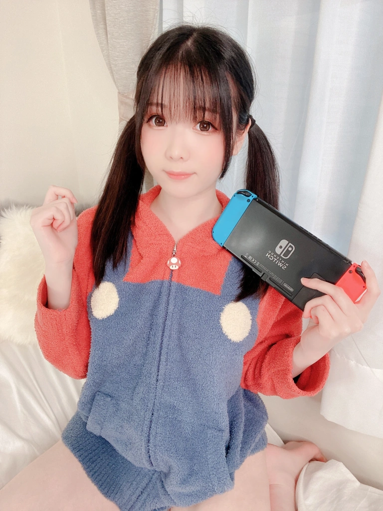霜月shimo《Fantia 2022年03月会员合集（6期）》主题写真：113张全套美图