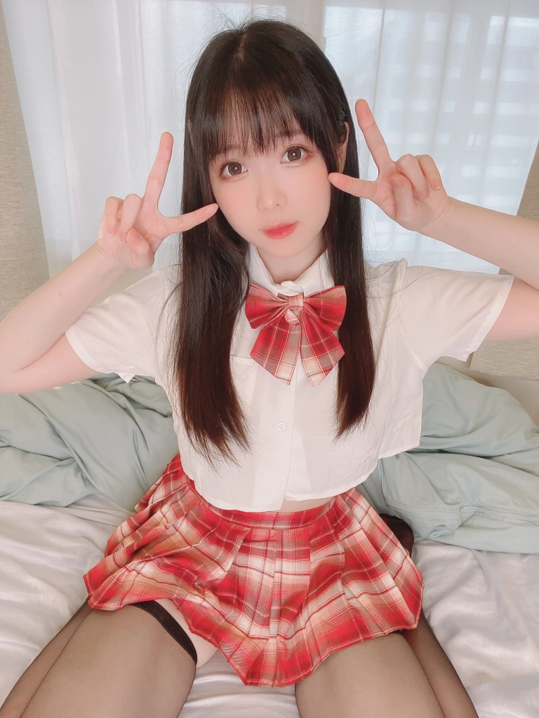 霜月shimo《Fantia 2022年06月会员合集（6期）》主题写真：122张全套美图