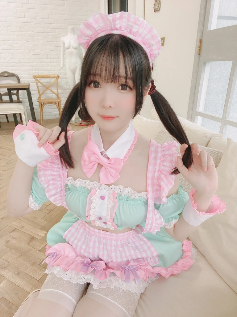 霜月shimo《Fantia 2022年06月会员合集（6期）》主题写真：122张全套美图